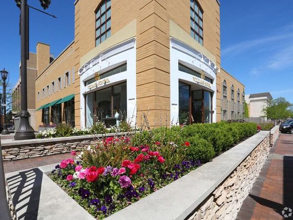 1849 Green Bay Road , Unit 2B, Highland Park, IL 60035