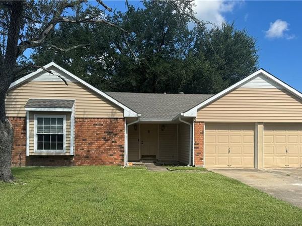 2537 ENGLISH COLONY Drive , LaPlace, LA 70068