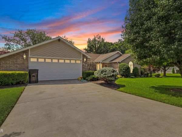 260 Lexington Place , Sevierville, TN 37862