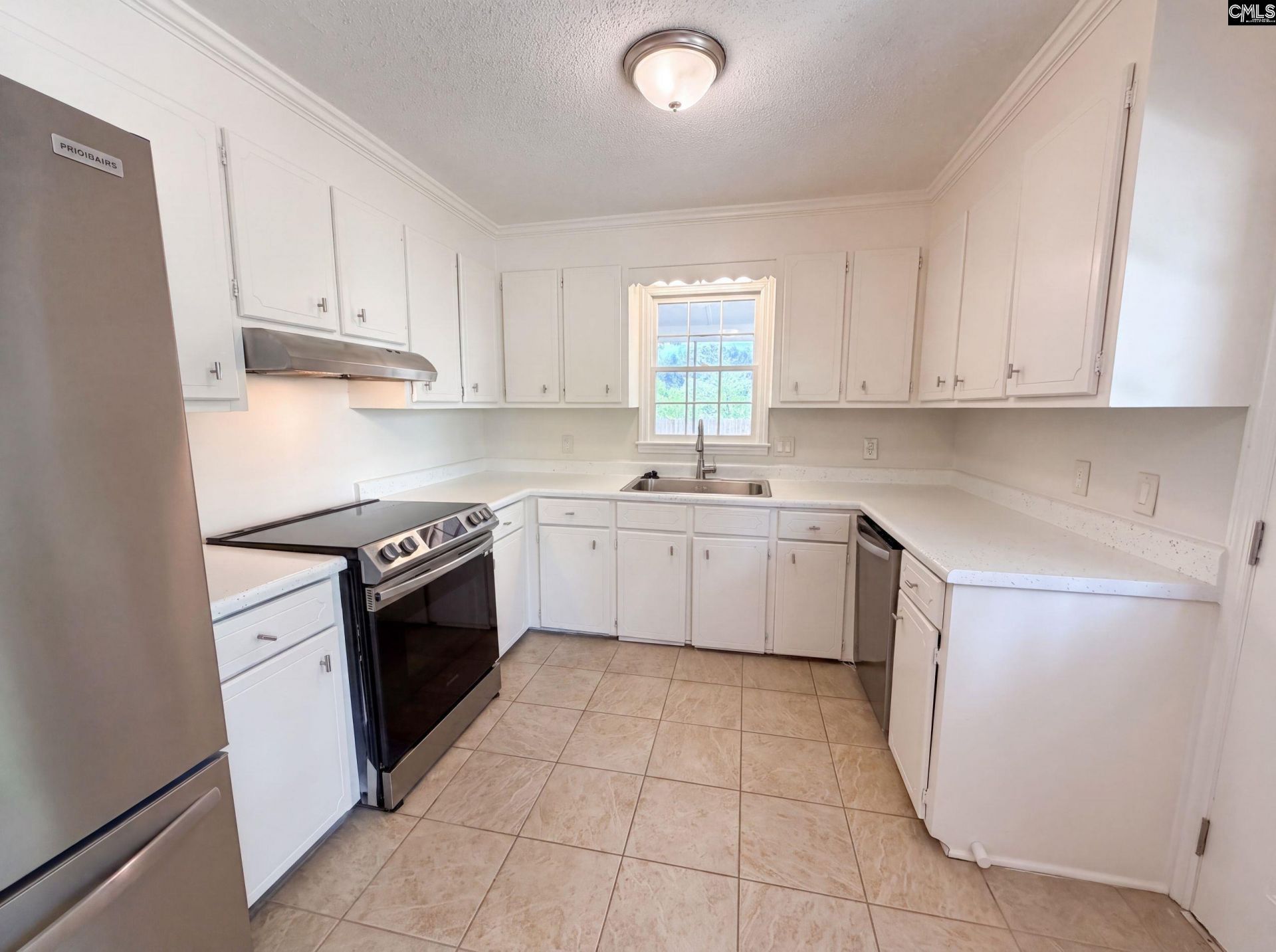 124 Calloway Court  Photo 10