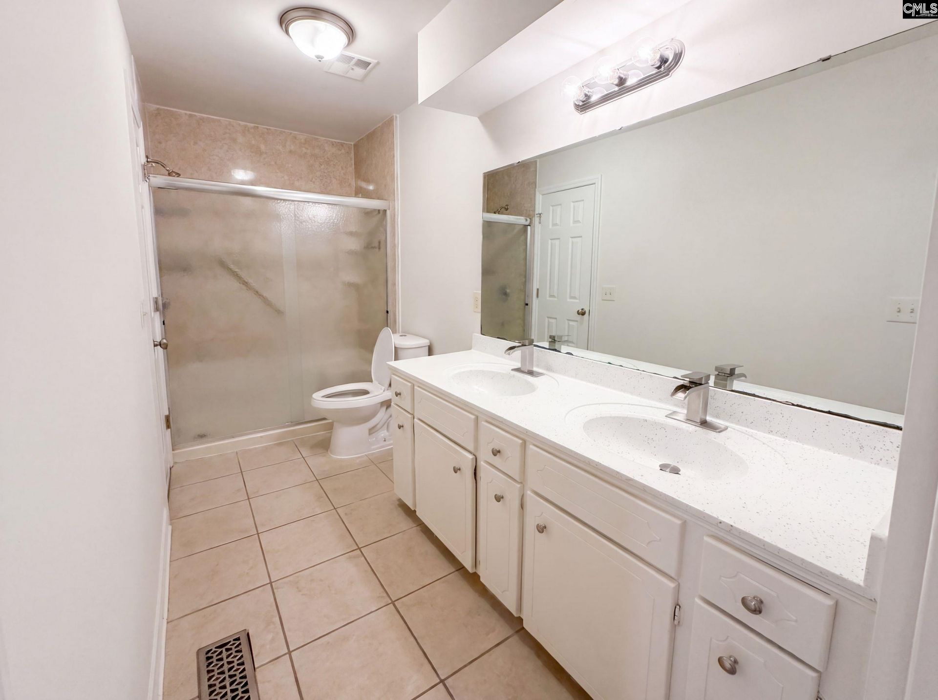 124 Calloway Court  Photo 12