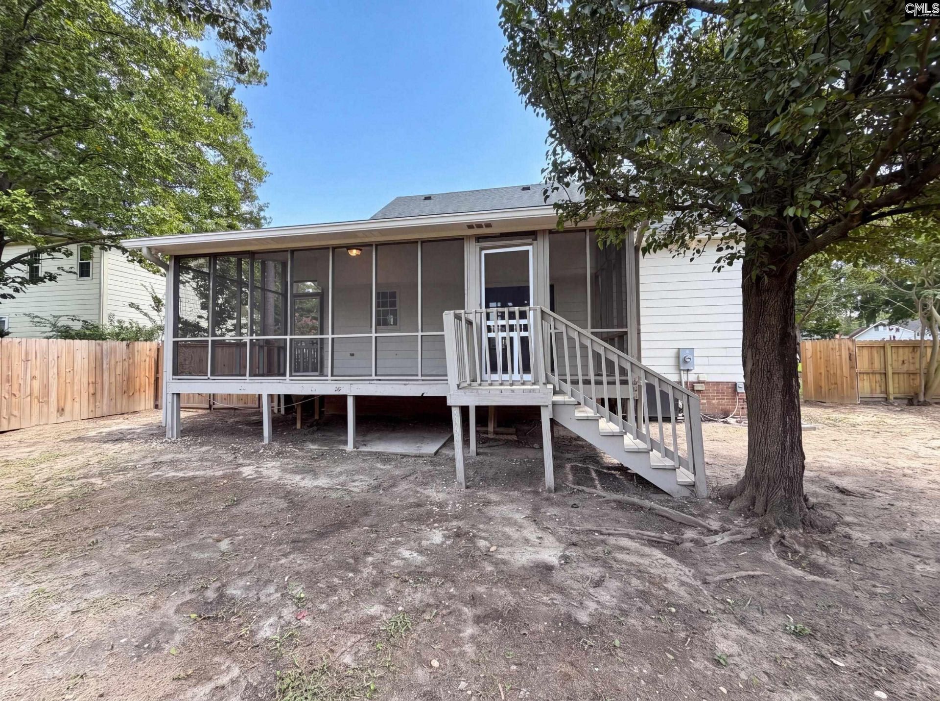124 Calloway Court  Photo 5