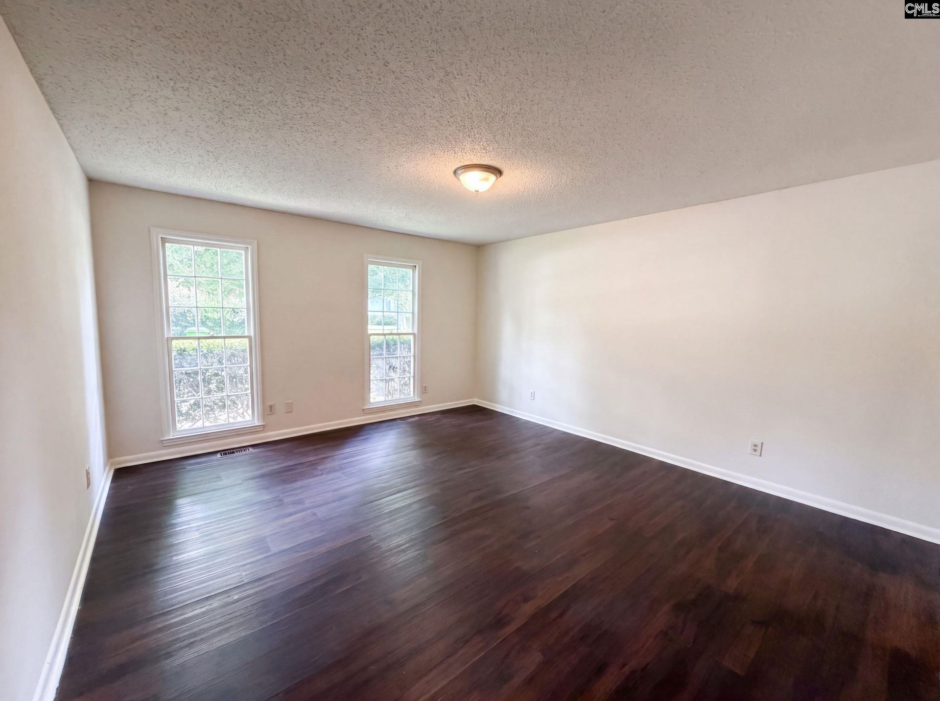 124 Calloway Court  Photo 7