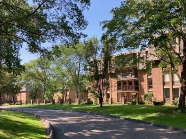 2385 Covington Road , Unit 304, Fairlawn, OH 44313