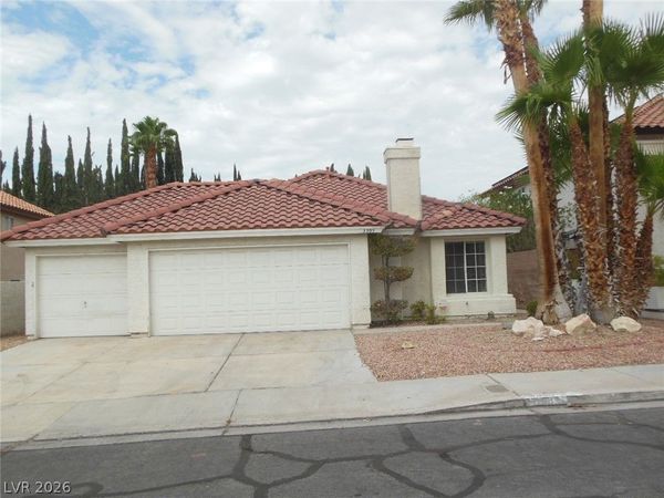 3305 Surfline Drive , Las Vegas, NV 89117