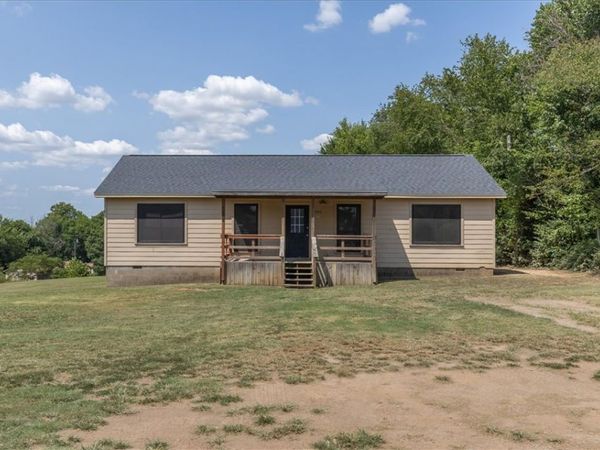 1988 W Liberty Avenue , Tontitown, AR 72762