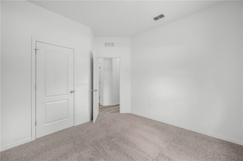7705 105th Court , Vero Beach, FL 32967 Photo
