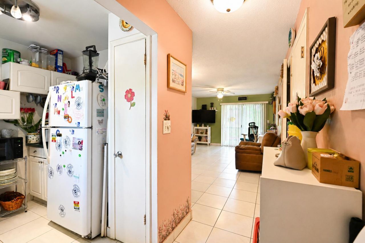 6120 Forest Hill Boulevard, Unit 111, West Palm Beach, FL 33415 Photo