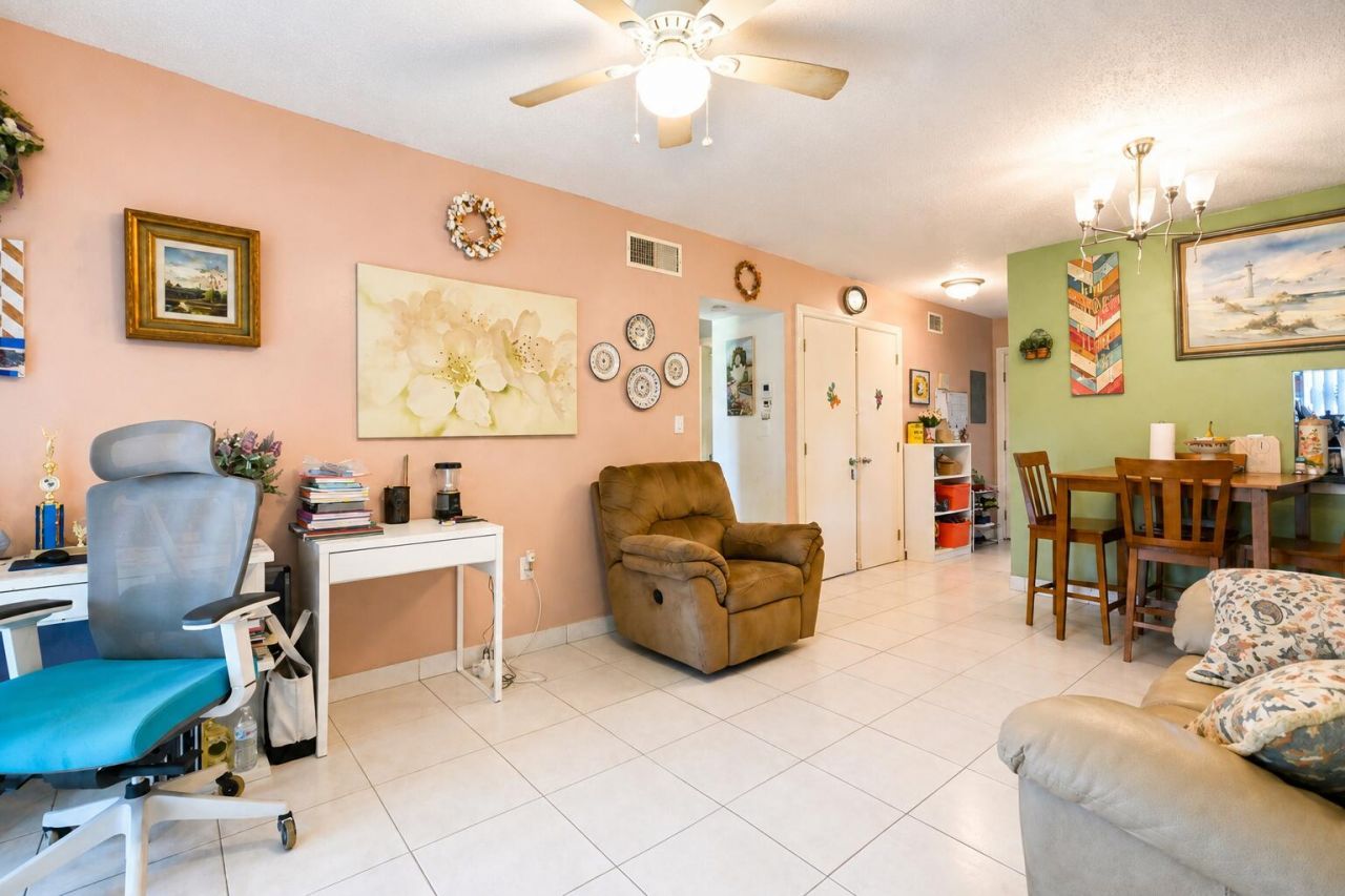 6120 Forest Hill Boulevard, Unit 111, West Palm Beach, FL 33415 Photo
