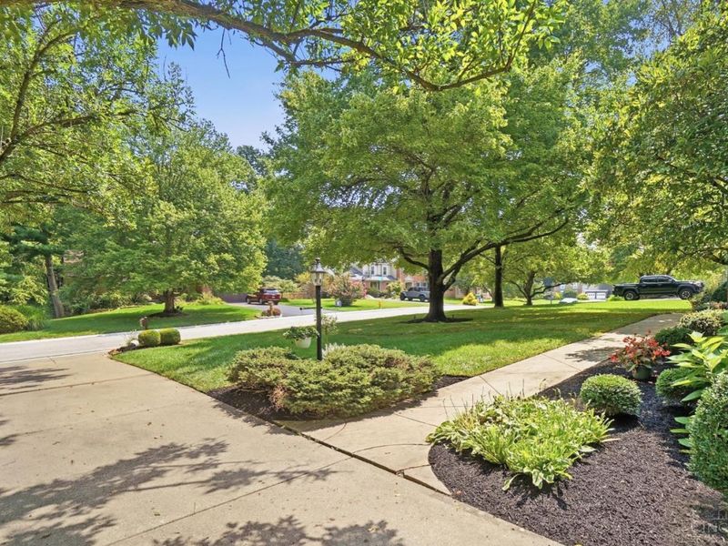 6915 Treeridge Drive, Anderson Township, OH 45244 Photo 5