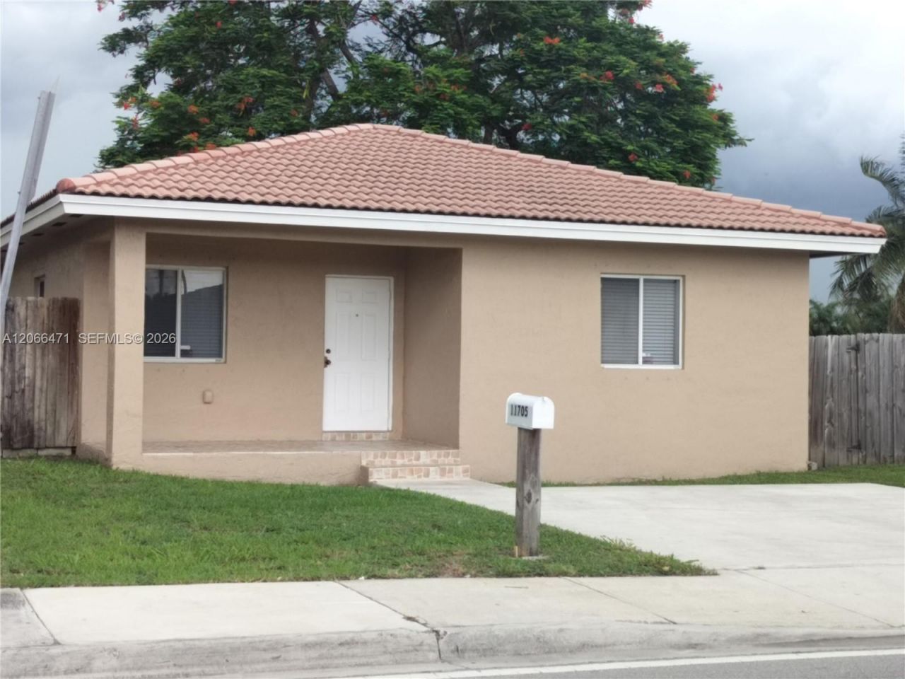 11705 SW 184 St, Miami, FL 33177 Photo