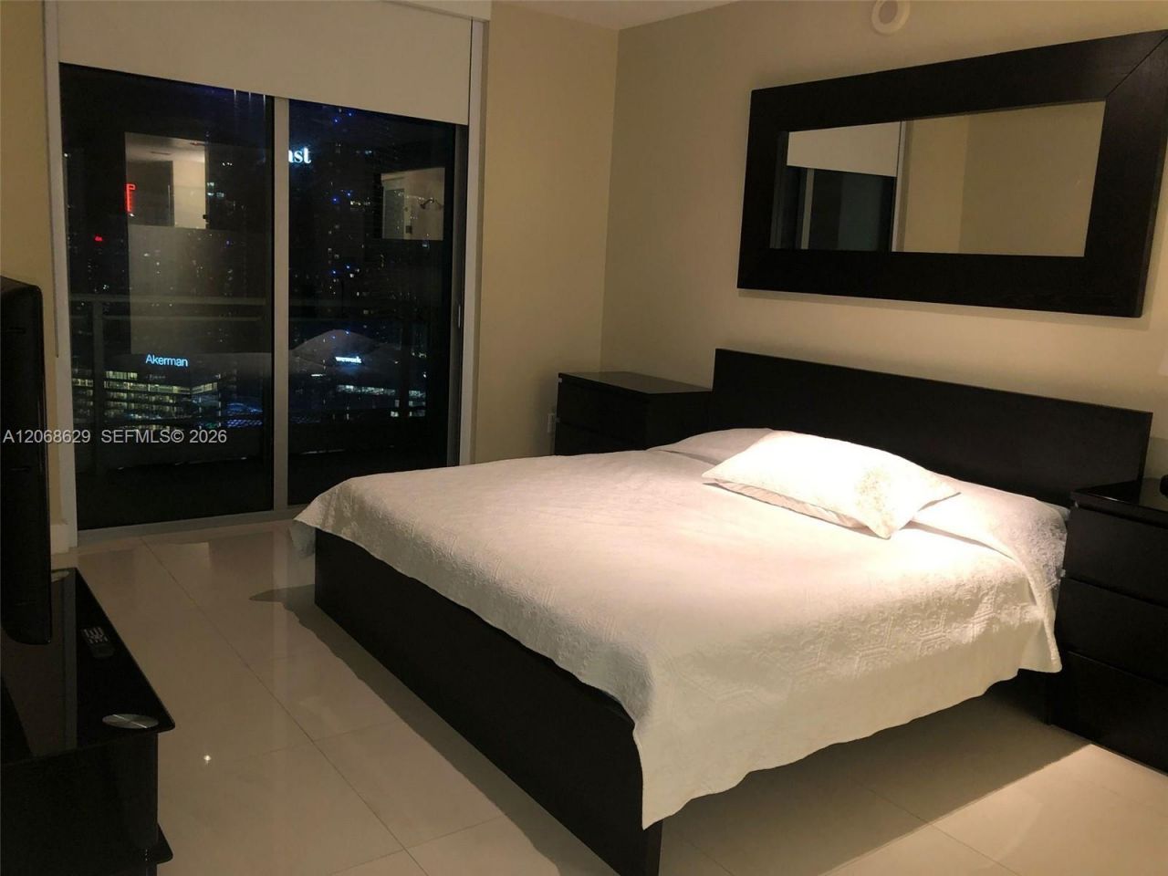 90 SW 3rd St , Unit 3802, Miami, FL 33130 Photo