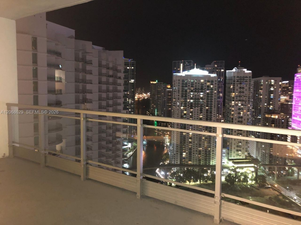 90 SW 3rd St , Unit 3802, Miami, FL 33130 Photo