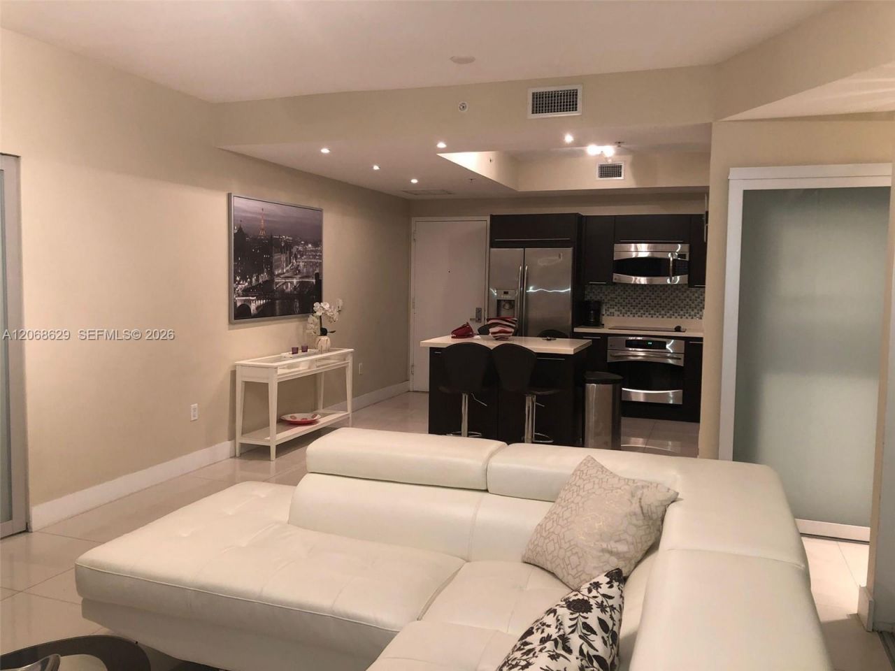 90 SW 3rd St , Unit 3802, Miami, FL 33130 Photo