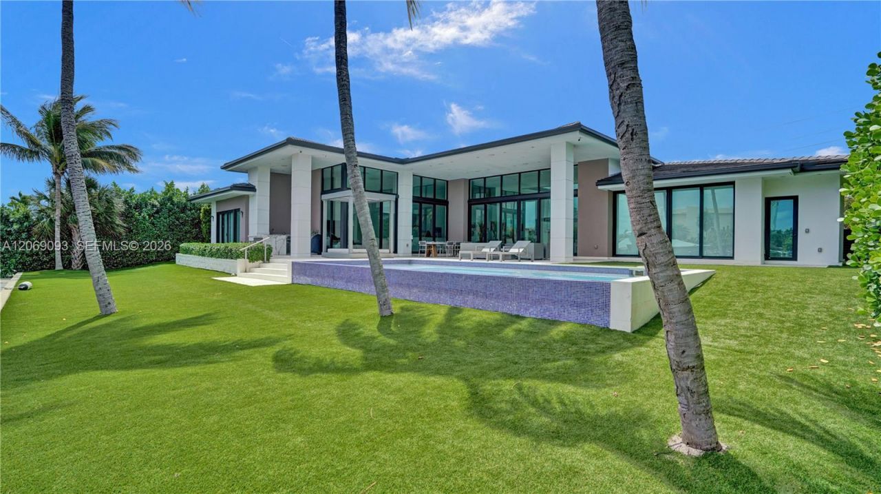 1651 Diplomat Pkwy , Hallandale Beach, FL 33009 Photo