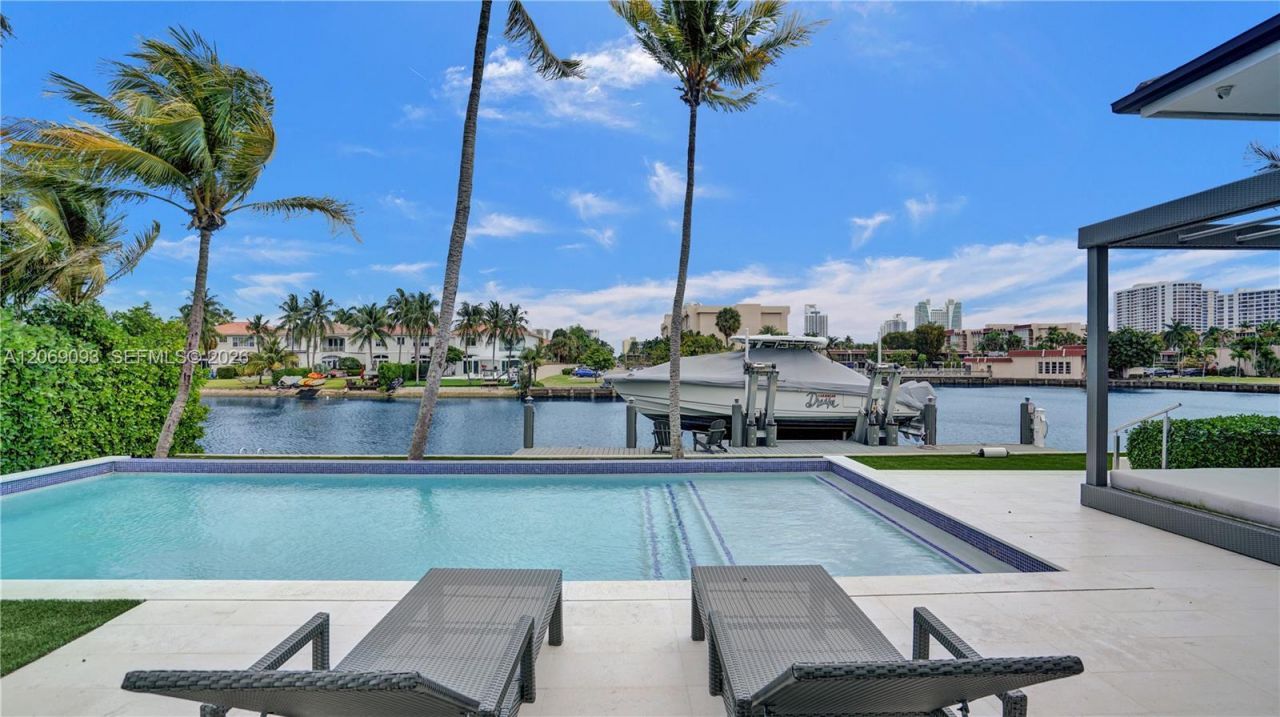 1651 Diplomat Pkwy , Hallandale Beach, FL 33009 Photo
