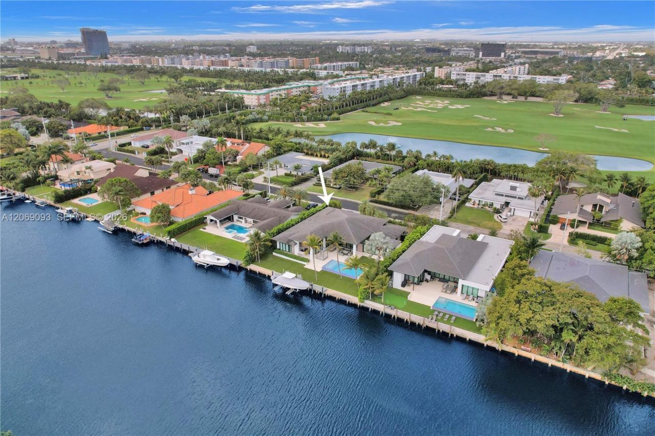 1651 Diplomat Pkwy , Hallandale Beach, FL 33009 Photo