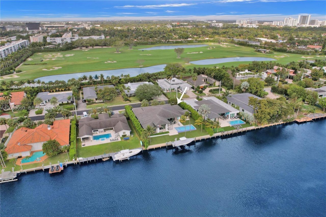 1651 Diplomat Pkwy , Hallandale Beach, FL 33009 Photo