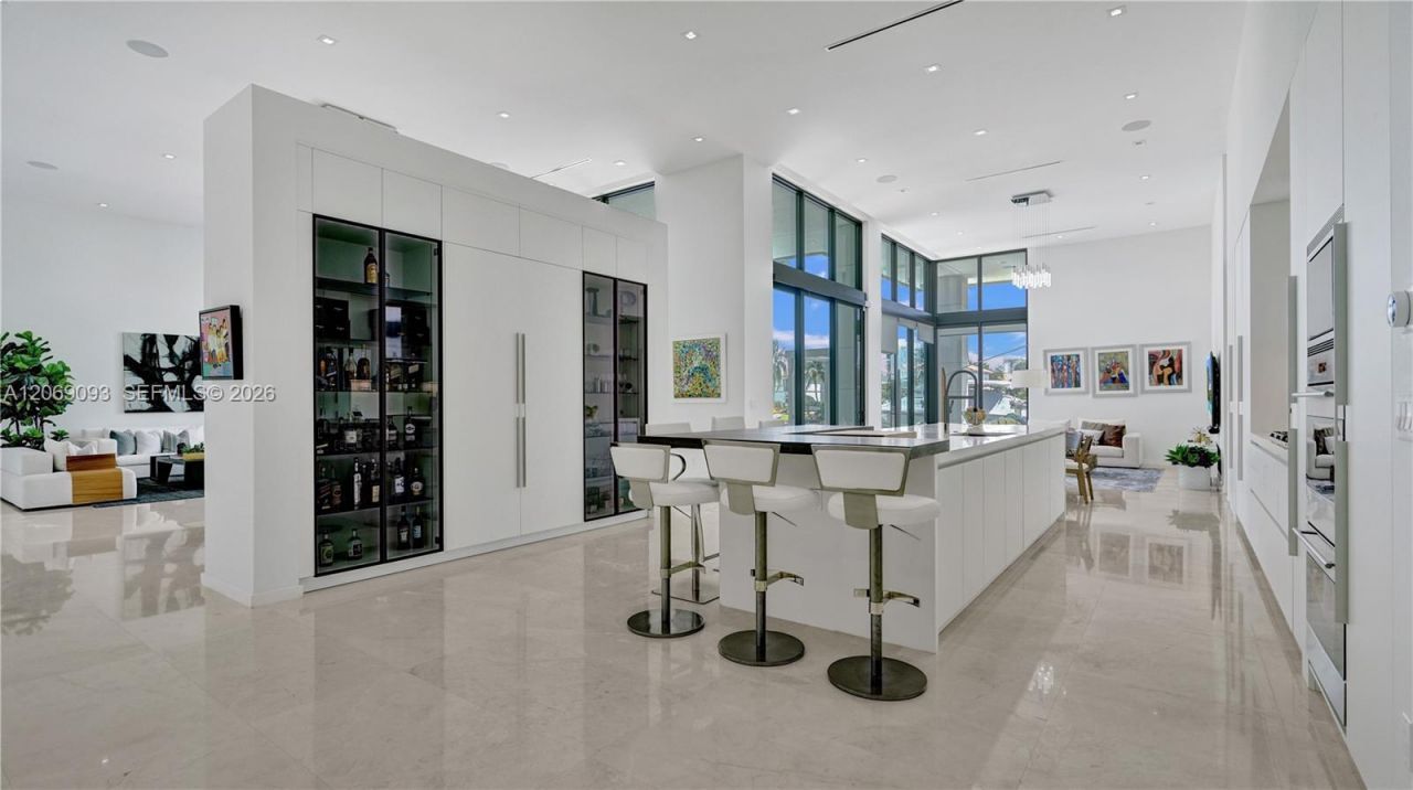 1651 Diplomat Pkwy , Hallandale Beach, FL 33009 Photo