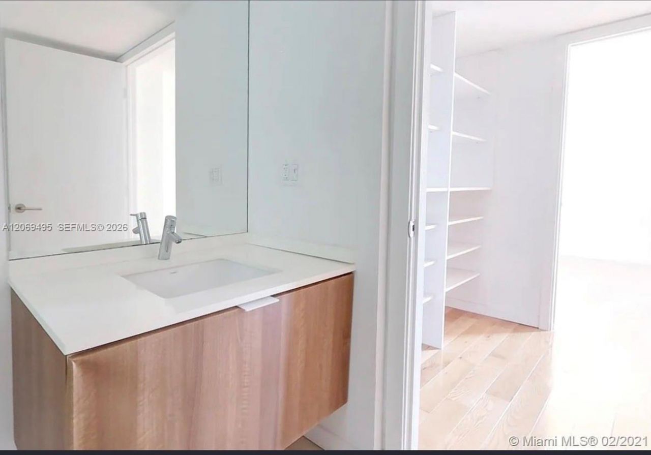 9156 Collins Ave, Unit 202, Surfside, FL 33154 Photo