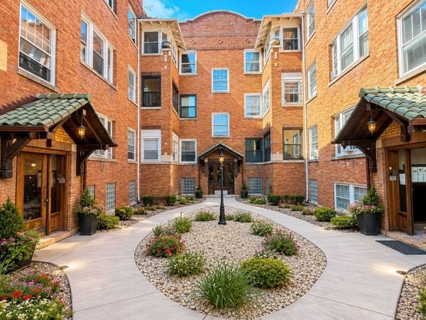4830 W Belle Plaine Avenue , Unit 1, Chicago, IL 60641