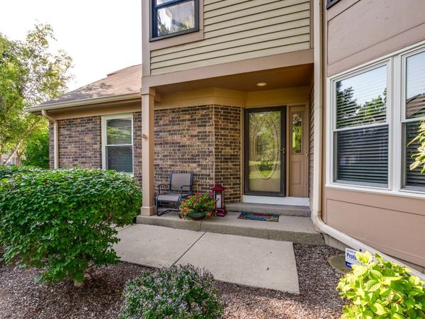 187 Willow Parkway , Buffalo Grove, IL 60089