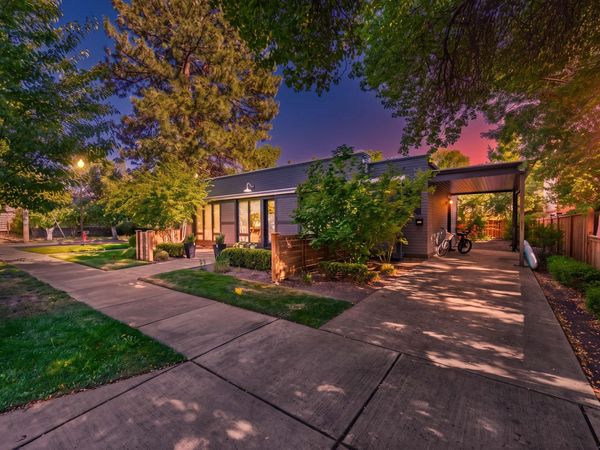 711 NW Georgia Avenue, Bend, OR 97703