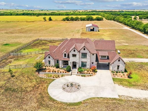 5550 Donald Road, Krum, TX 76249
