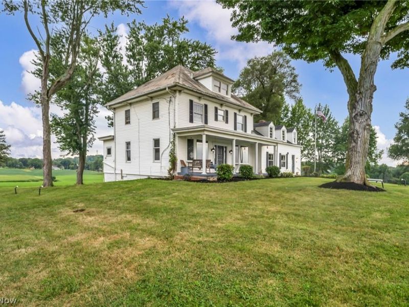 5706 Kemary Avenue SW, Navarre, OH 44662 Photo 2