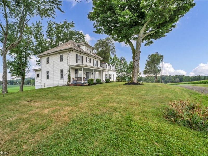 5706 Kemary Avenue SW, Navarre, OH 44662 Photo 4