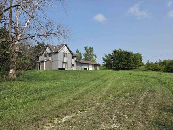 4189 250th St, Danbury, IA 51019