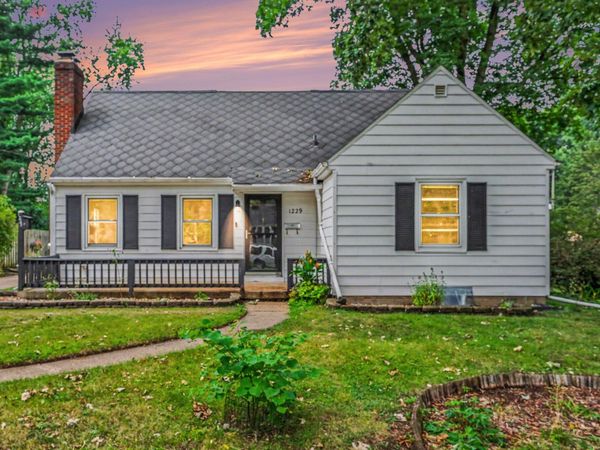 1229 N Fletcher Avenue, Kalamazoo, MI 49006