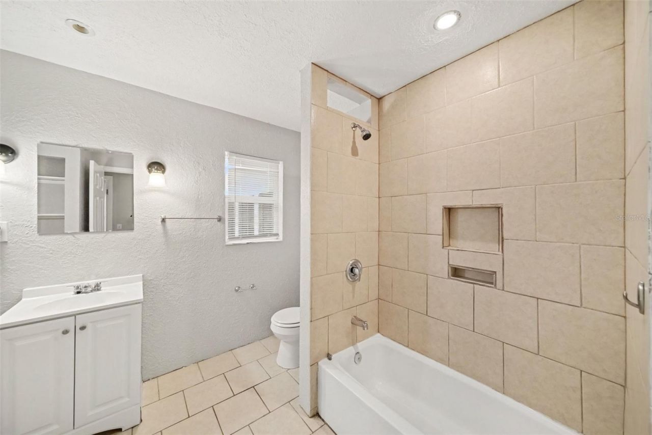 6925 Treehaven Drive, Spring Hill, FL 34606 Photo