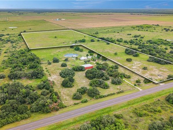 4889 SH 111, Midfield, TX 77458