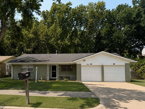 5632 S 85th East Avenue , Tulsa, OK 74145