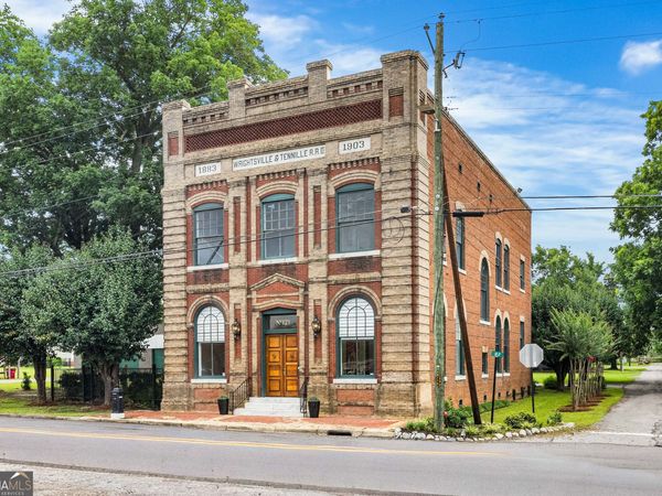 103-121 W South Central Avenue, Tennille, GA 31089