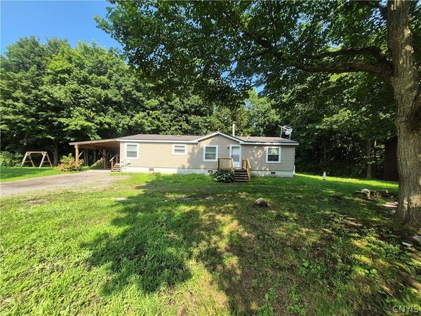 31875 County Route 179 , Chaumont, NY 13622