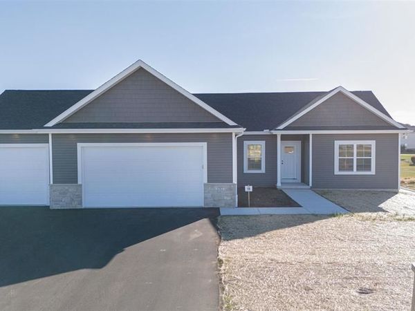 1967 Sequoia Drive, Janesville, WI 53545