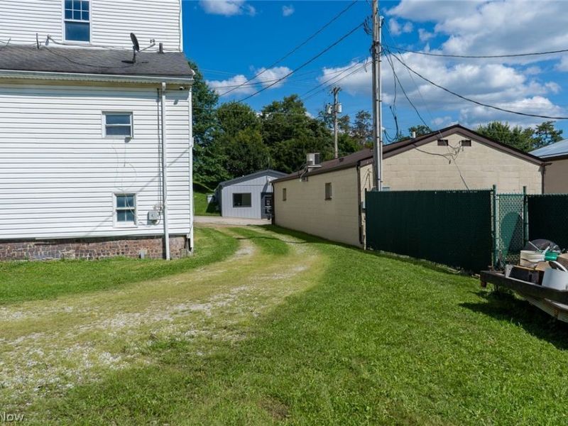 128 S Sugar Street, Saint Clairsville, OH 43950 Photo 7