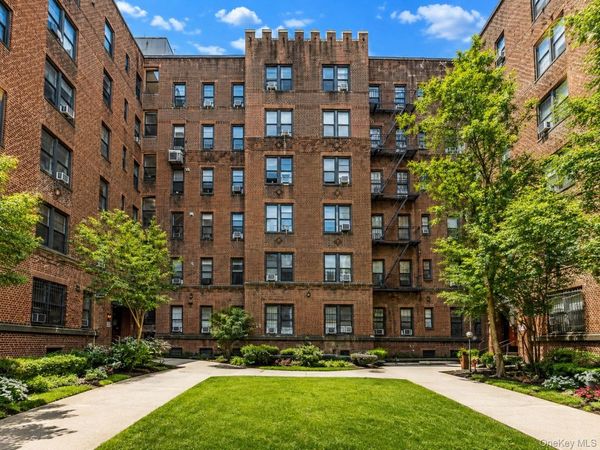 4220 Kissena Boulevard , Unit ES (5th Fl, Flushing, NY 11355