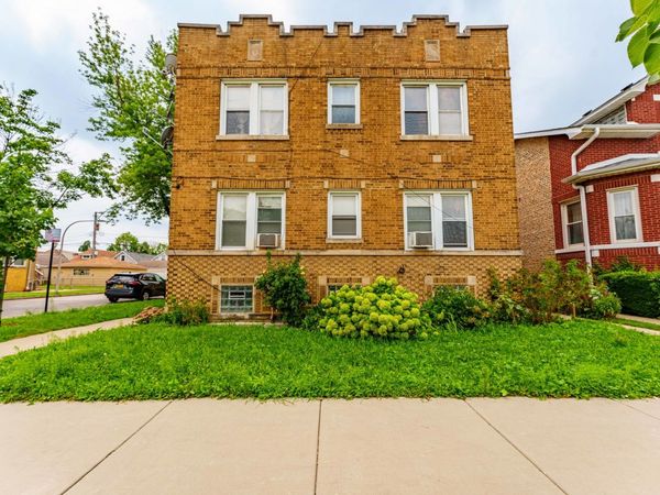 5510 W Barry Avenue , Unit GC, Chicago, IL 60641