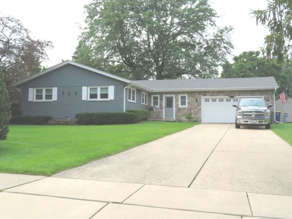 1661 Kimberly Avenue , Elgin, IL 60123