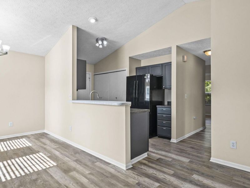 1439 Pinehurst Court , Columbus, OH 43223 Photo 7