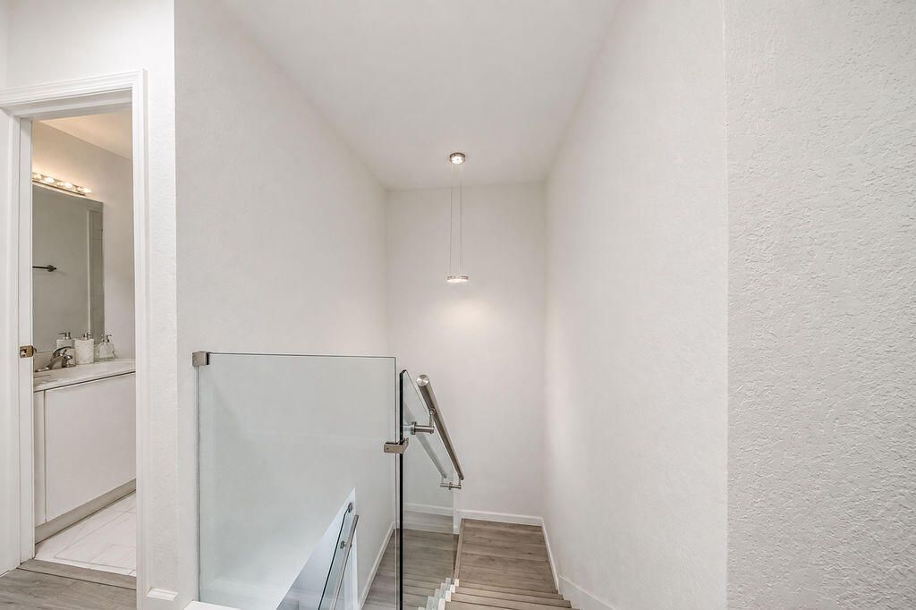 5733 NW 112th Place, Doral, FL 33178 Photo