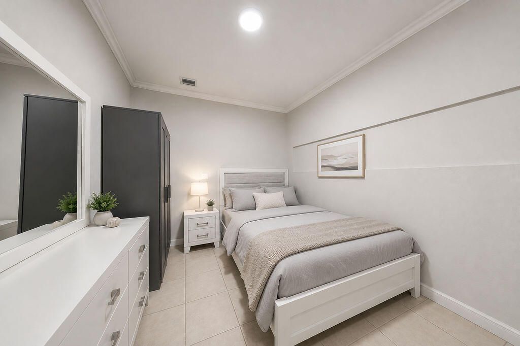 5733 NW 112th Place, Doral, FL 33178 Photo