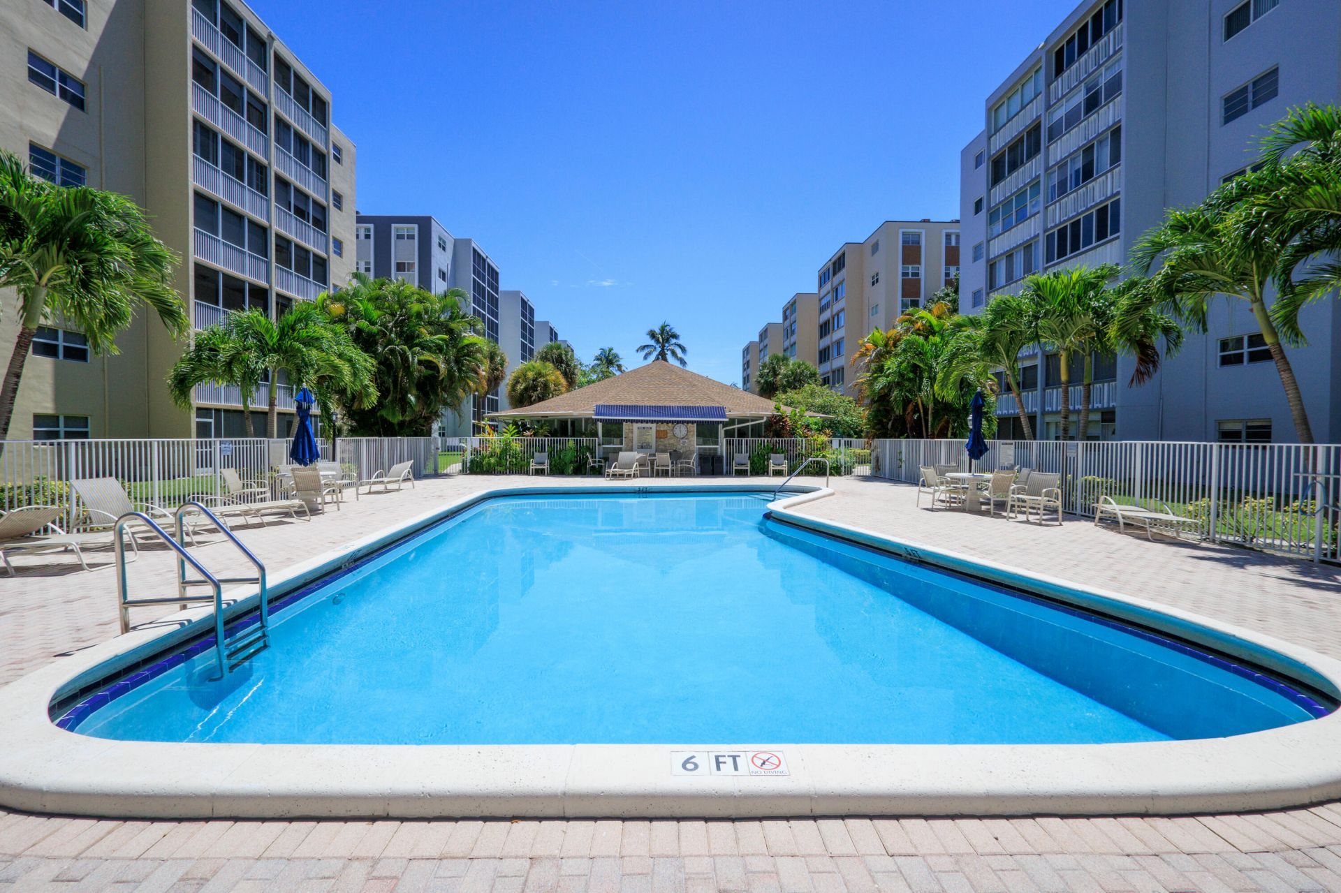620 NE 12th Avenue, Unit 602, Hallandale Beach, FL 33009 Photo