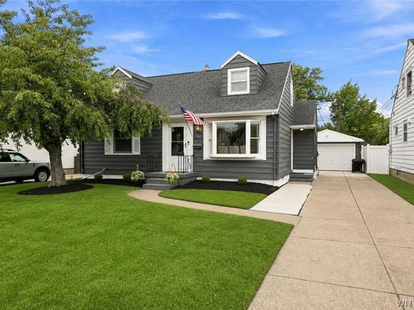 127 Briarhurst Drive, Tonawanda, NY 14150