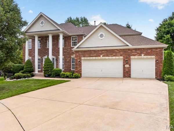20 Creek Pass Court , St Charles, MO 63304