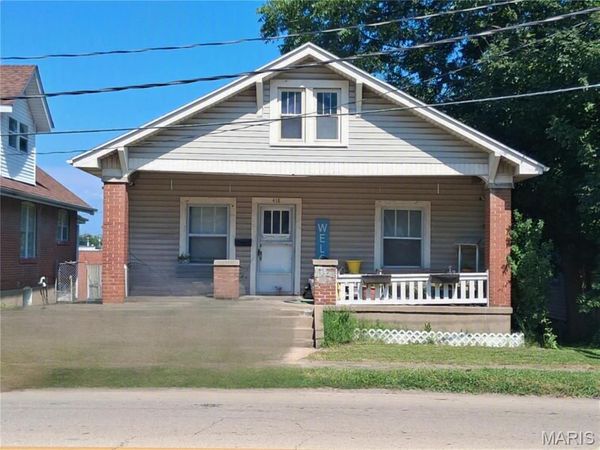 418 S Sprigg Street , Cape Girardeau, MO 63703
