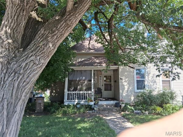 420 S Sprigg Street , Cape Girardeau, MO 63703
